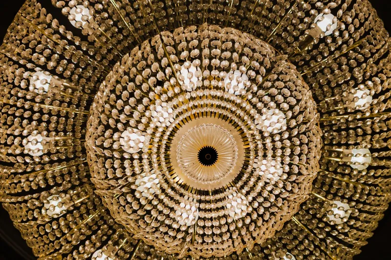 Illuminated Inheritance: How America's Great Families Are Commissioning Chandeliers as Enduring Legacies