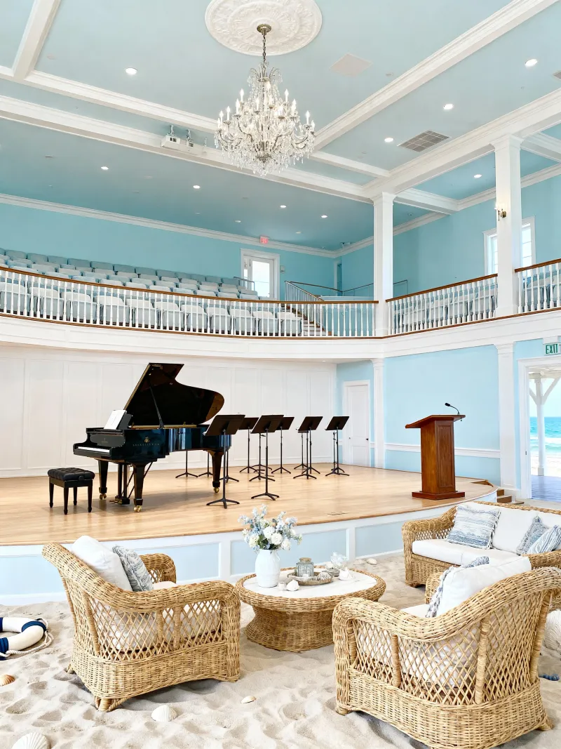 When the Curtain Rises at Home: The Rise of the Private Performance Estate